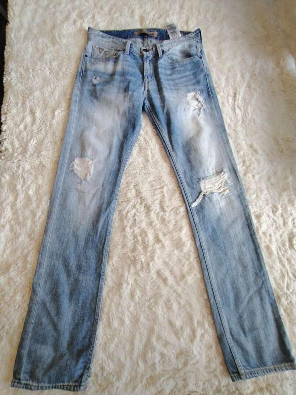 Guess Men's Slim Straight Distressed Ripped Jeans NWOT 31